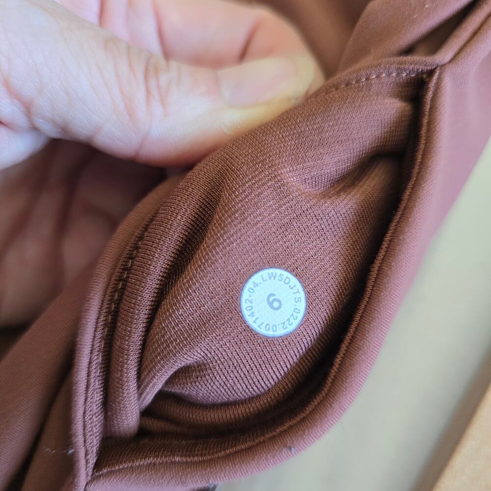 Lululemon InStill High-Rise Tight 25" Size 6 Ancient Copper Yoga Athleisure - Picture 8 of 11